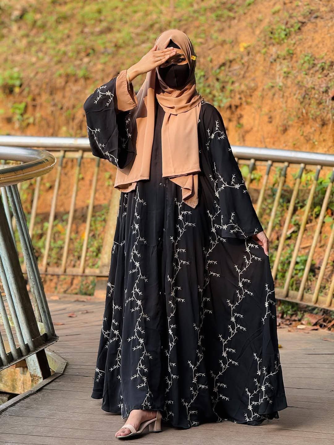Arabic Koti Borka