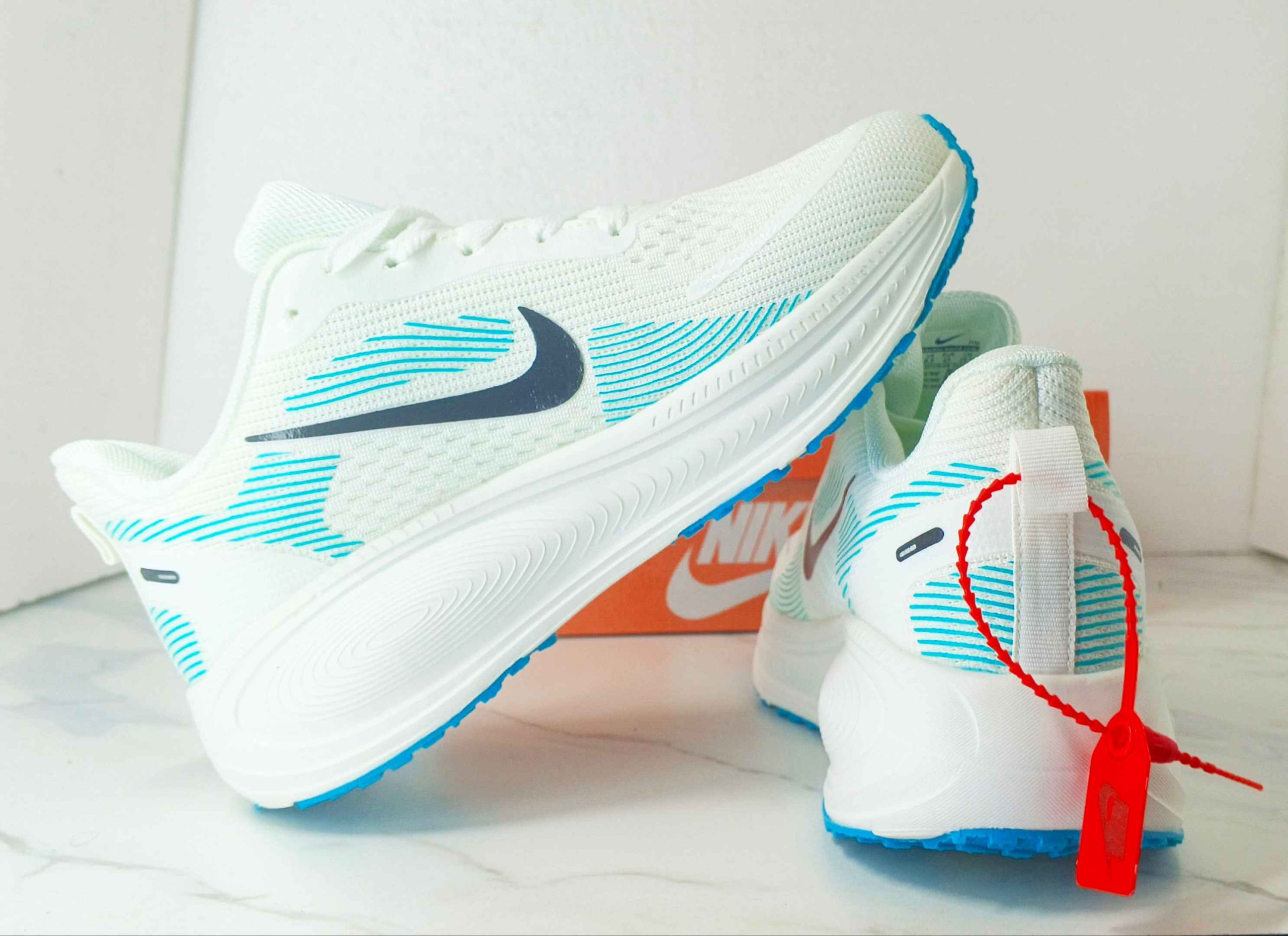 Nike Vomero 18