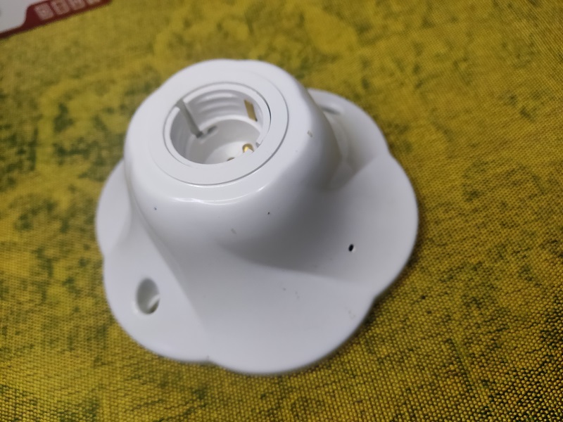 HD Bulb Socket Base Wireless IP Camera Lamp Holder Security Lens Spy Cam
