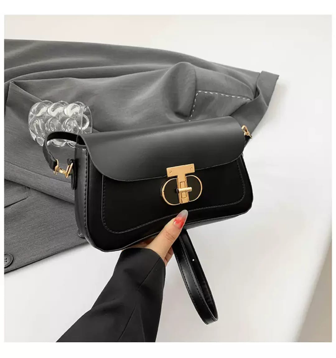Woman fashion purse