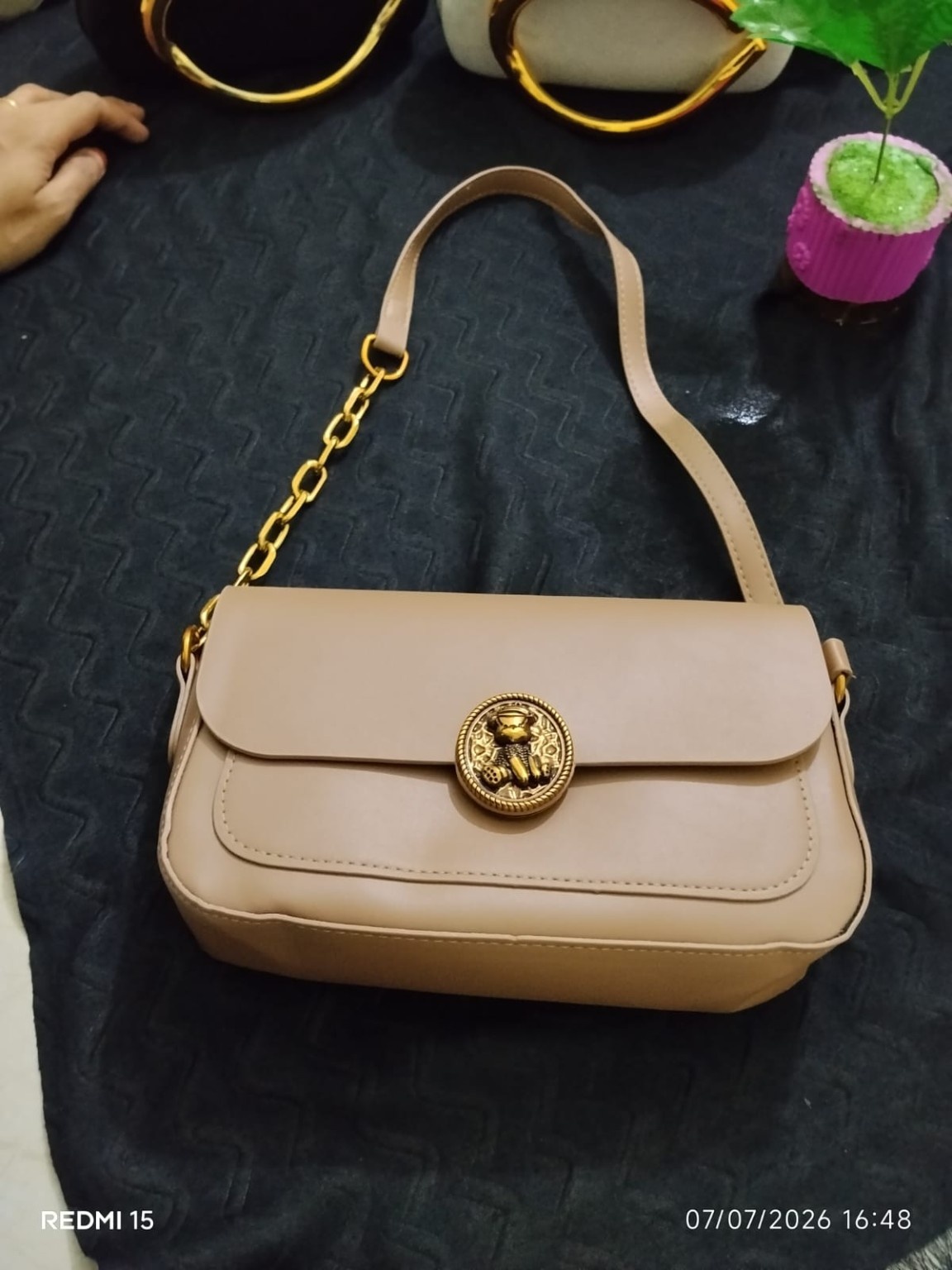 Hand bag