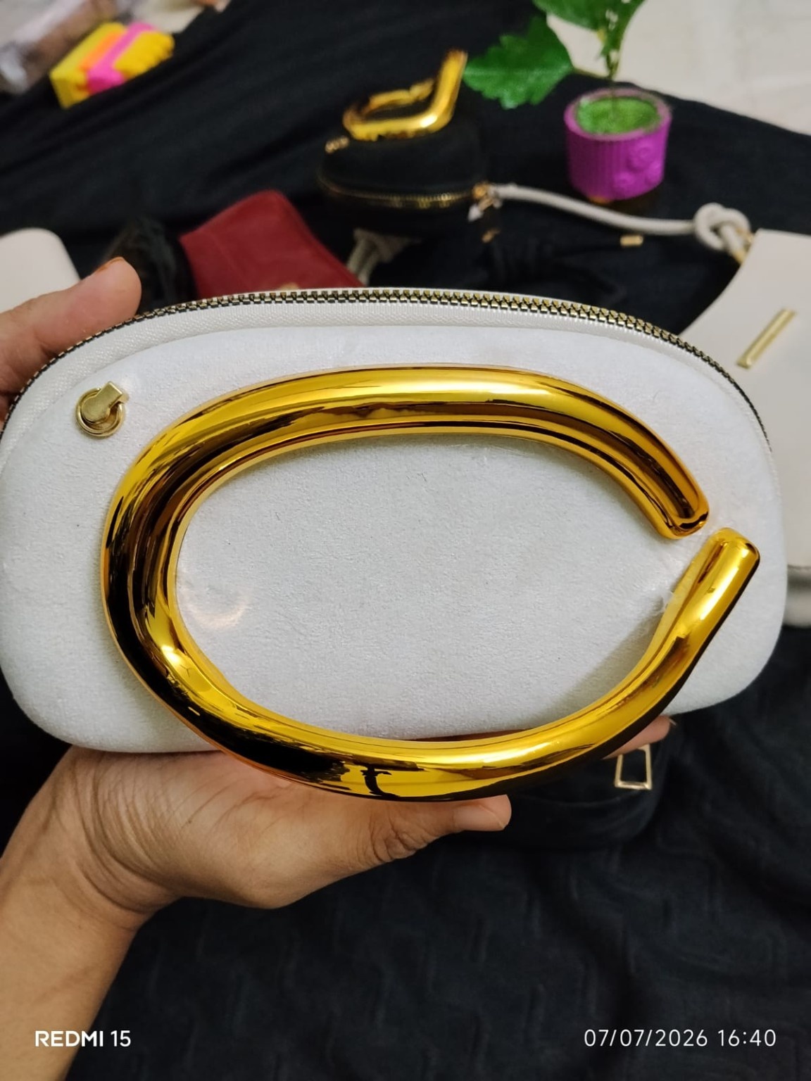 Hand bag