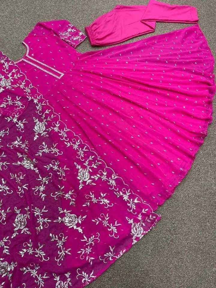 ??ইন্ডিয়ান গুজরাটি গাউন