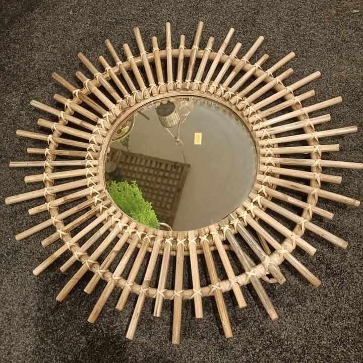 Decorative wall miror