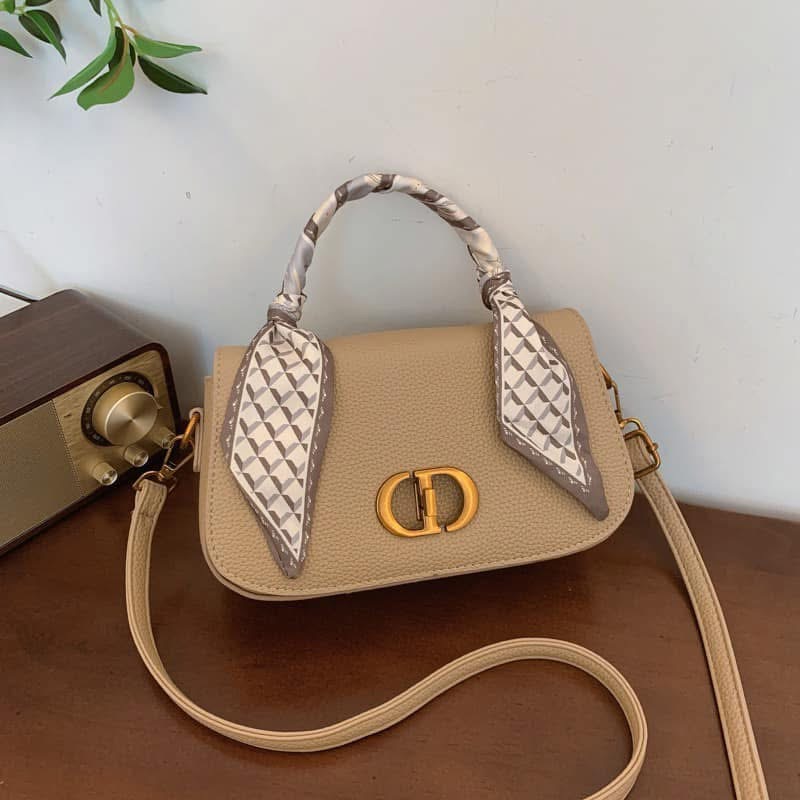 Trendy Fashionable Party Bag Premium Quality Code- DG04