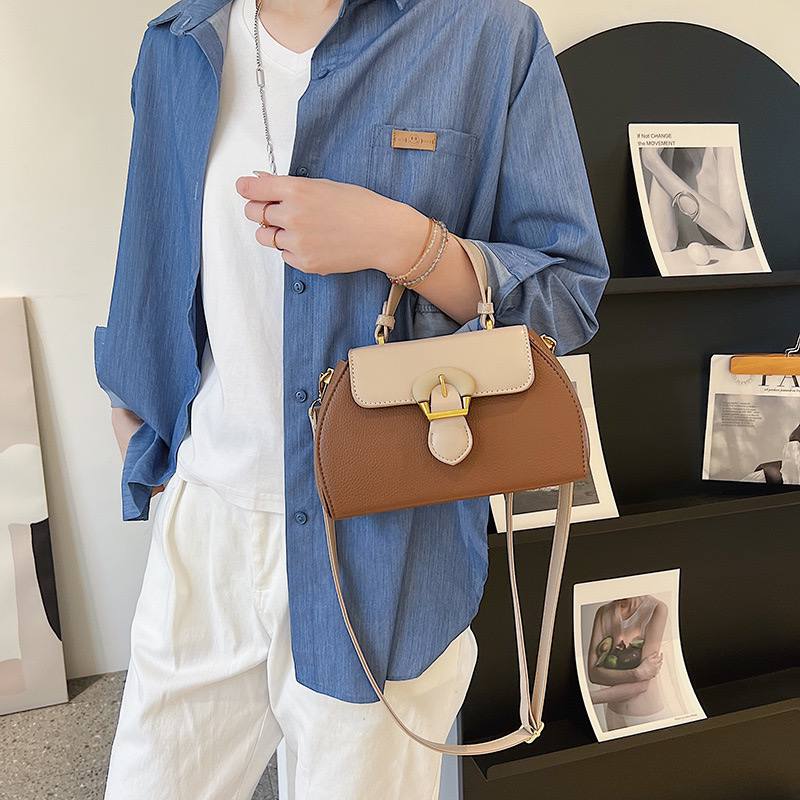 Trendy Fashionable Party Bag Premium Quality Code- DG07