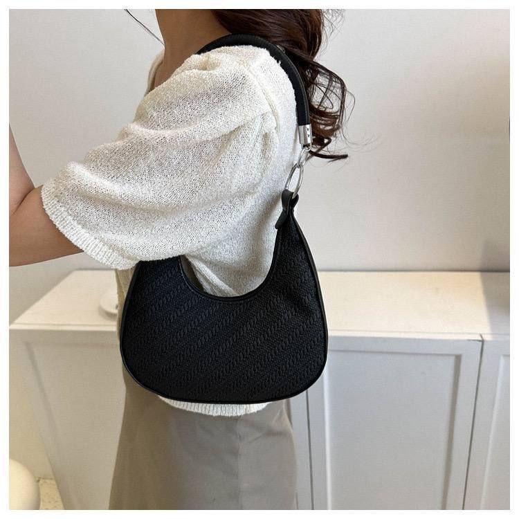 Trendy Fashionable Party Bag Code- DG19