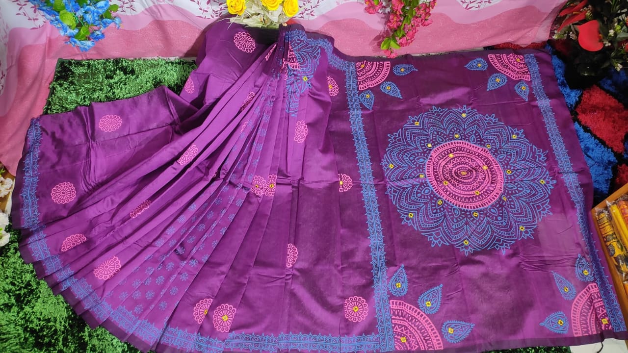 এমব্রয়ডাড়ী ধুপিয়ানসিল্ক শাড়ী