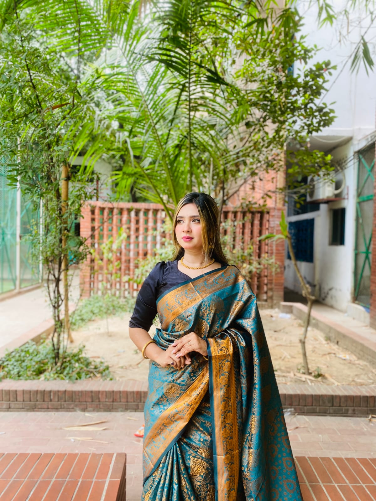 সিল্ক কাতান শাড়ি