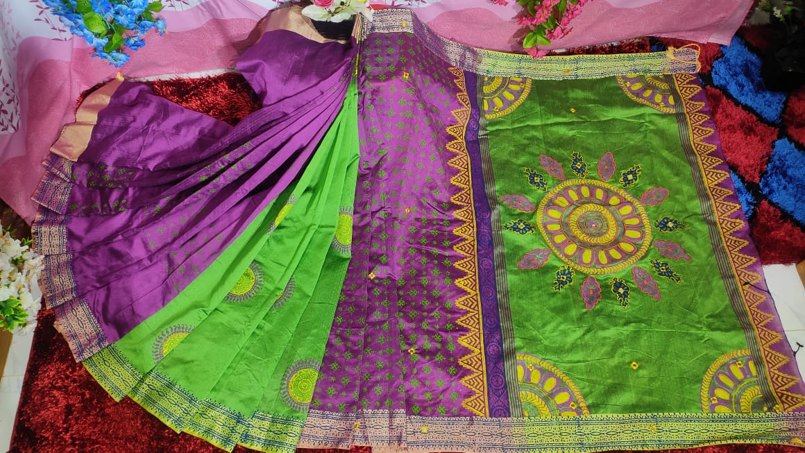 এমব্রয়ডাড়ী ধুপিয়ানসিল্ক শাড়ী