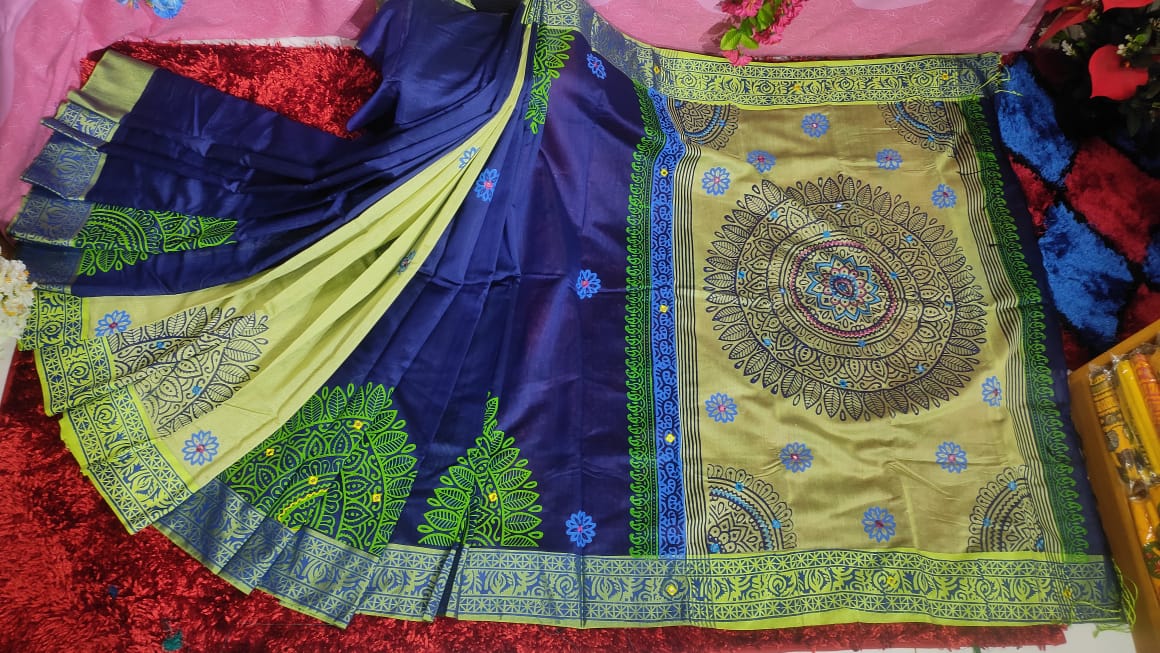 এমব্রয়ডাড়ী ধুপিয়ানসিল্ক শাড়ী