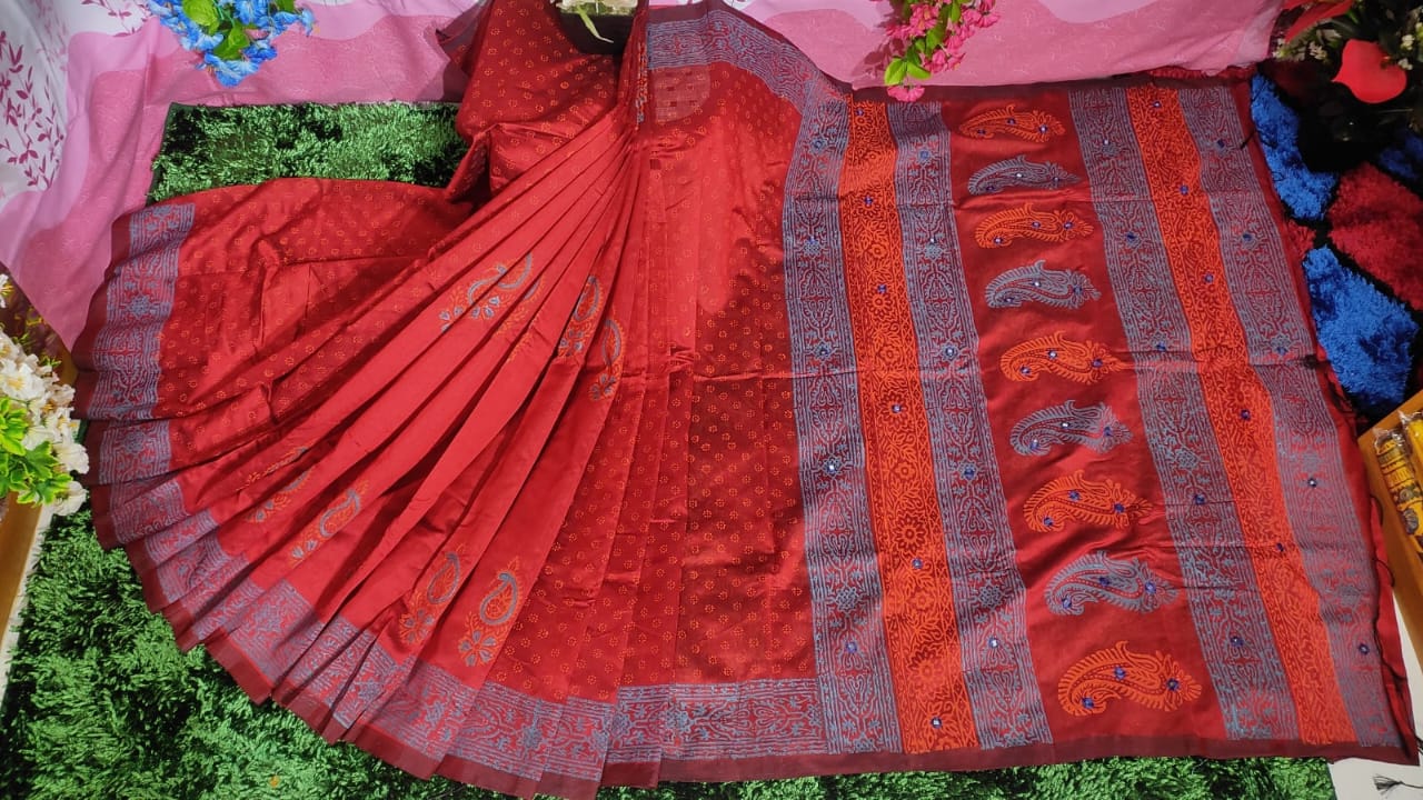 এমব্রয়ডাড়ী ধুপিয়ানসিল্ক শাড়ী