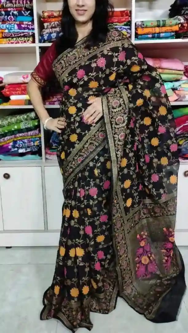 হাফ সিল্ক স্ক্রিন প্রিন্ট শাড়ি