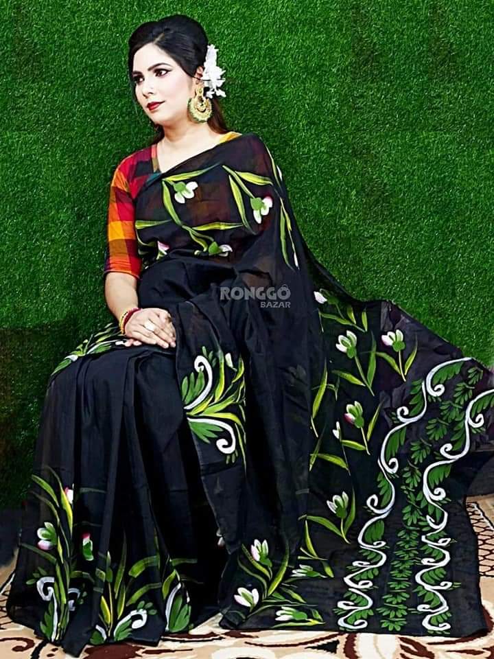 হাফসিল্ক শাড়ীতে হ্যান্ডপ্রিন্ট তুলির কাজ করা