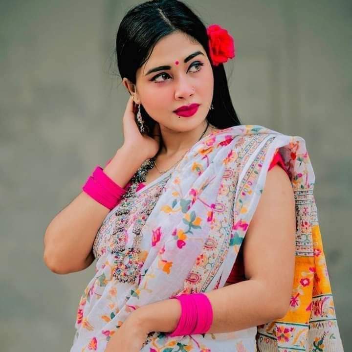 হাফ সিল্ক স্ক্রিন প্রিন্ট শাড়ি