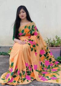 হাফসিল্ক শাড়ীতে হ্যান্ডপ্রিন্ট তুলির কাজ করা