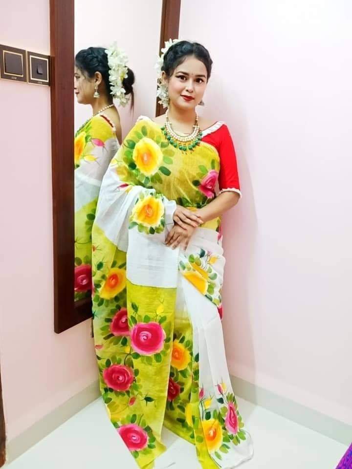 হাফসিল্ক শাড়ীতে হ্যান্ডপ্রিন্ট তুলির কাজ করা
