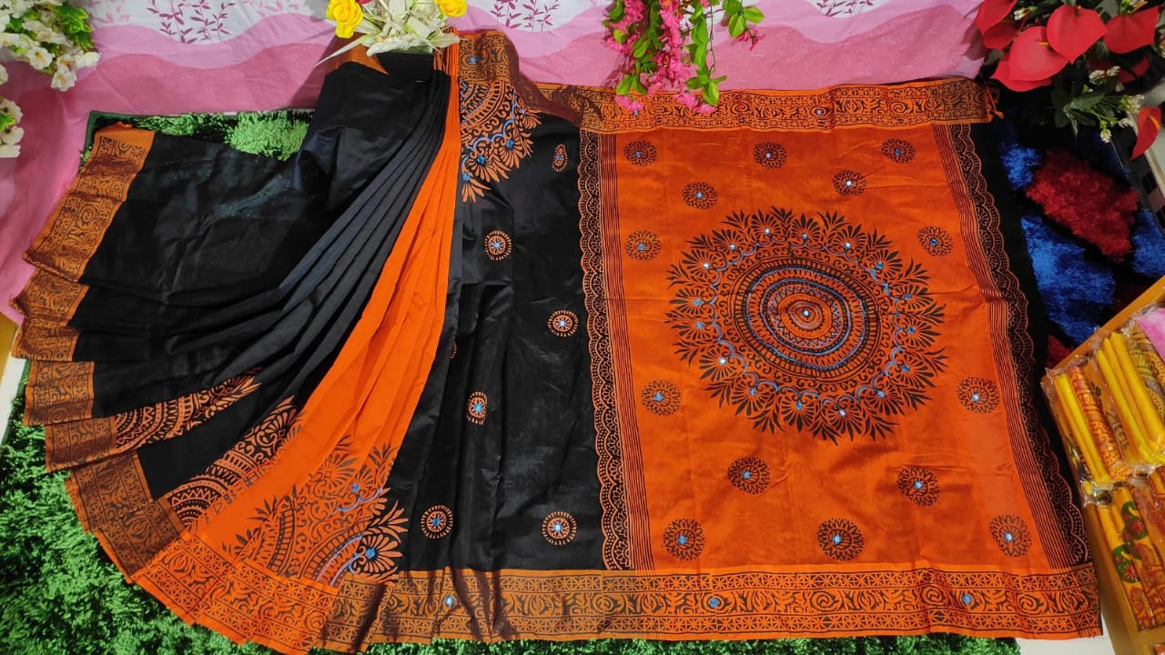 এমব্রয়ডাড়ী ধুপিয়ানসিল্ক শাড়ী