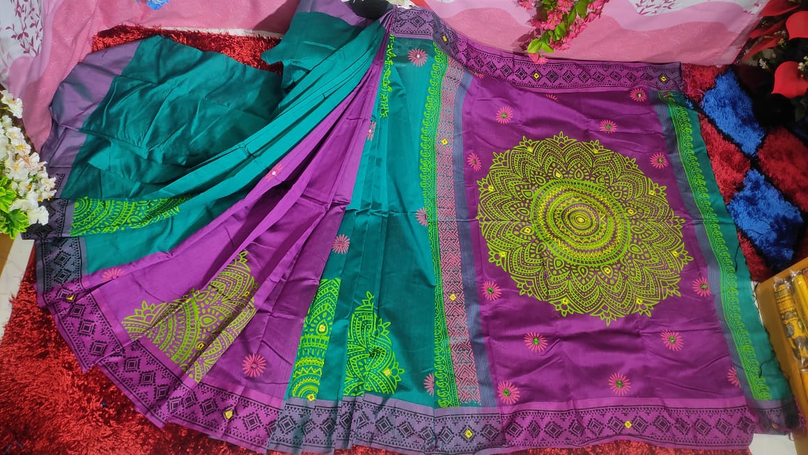 এমব্রয়ডাড়ী ধুপিয়ানসিল্ক শাড়ী
