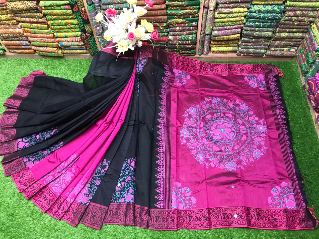 এমব্রয়ডাড়ী ধুপিয়ানসিল্ক শাড়ী
