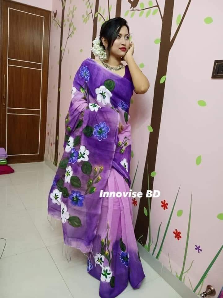 হাফসিল্ক শাড়ীতে হ্যান্ডপ্রিন্ট তুলির কাজ করা