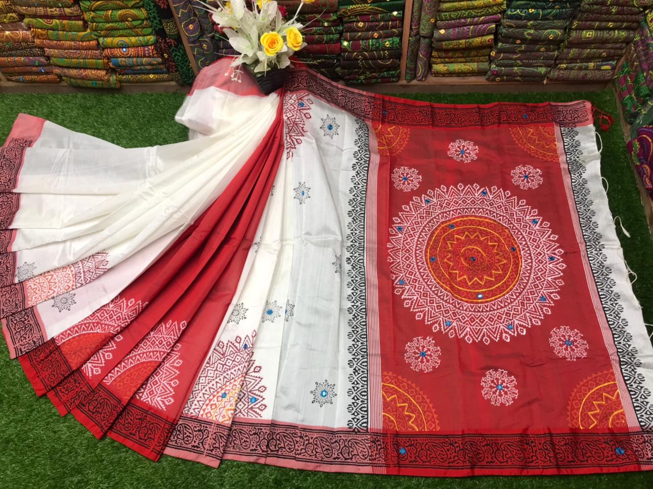 এমব্রয়ডাড়ী ধুপিয়ানসিল্ক শাড়ী