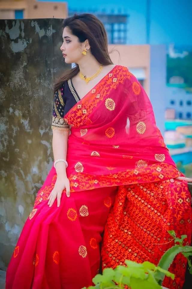 হাফ সিল্ক স্ক্রিন প্রিন্ট শাড়ি