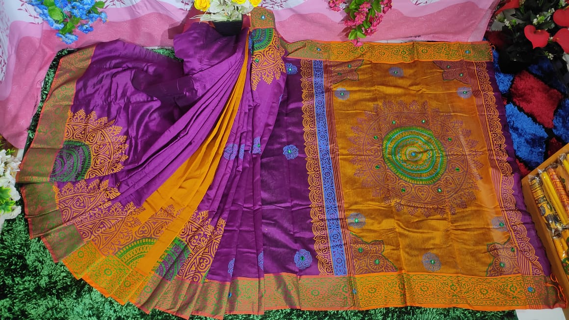 এমব্রয়ডাড়ী ধুপিয়ানসিল্ক শাড়ী