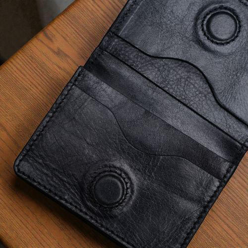 Zays Premium Leather Magnetic Card Holder - Slim and Eco-Friendly Mini Wallet for Unisex - Handmade Secure Compact and Stylish Design (ZCW109 - Black)