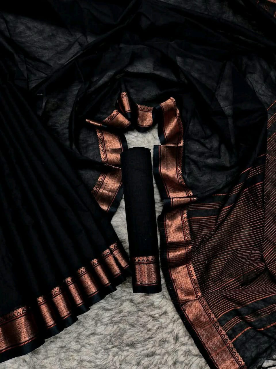 Nokshi Pair Suti Saree