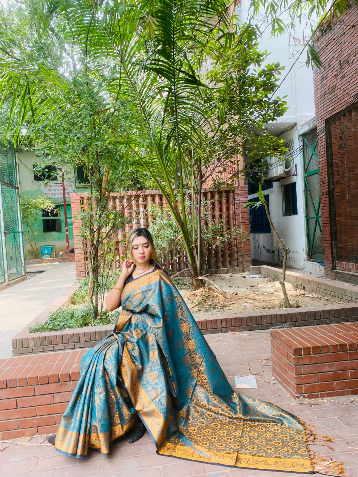 সিল্ক কাতান শাড়ি