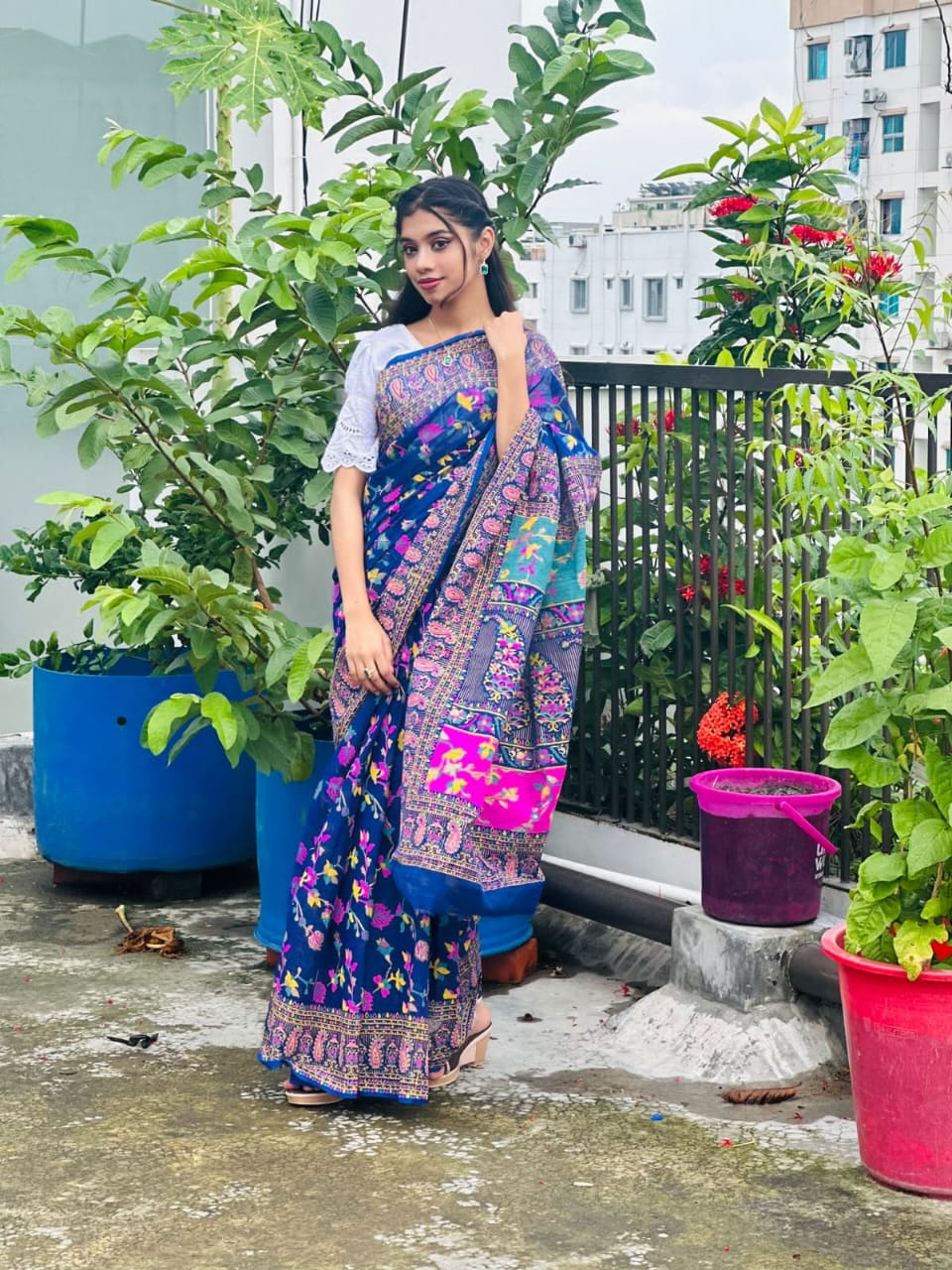 হাফ সিল্ক স্ক্রিন প্রিন্ট শাড়ি