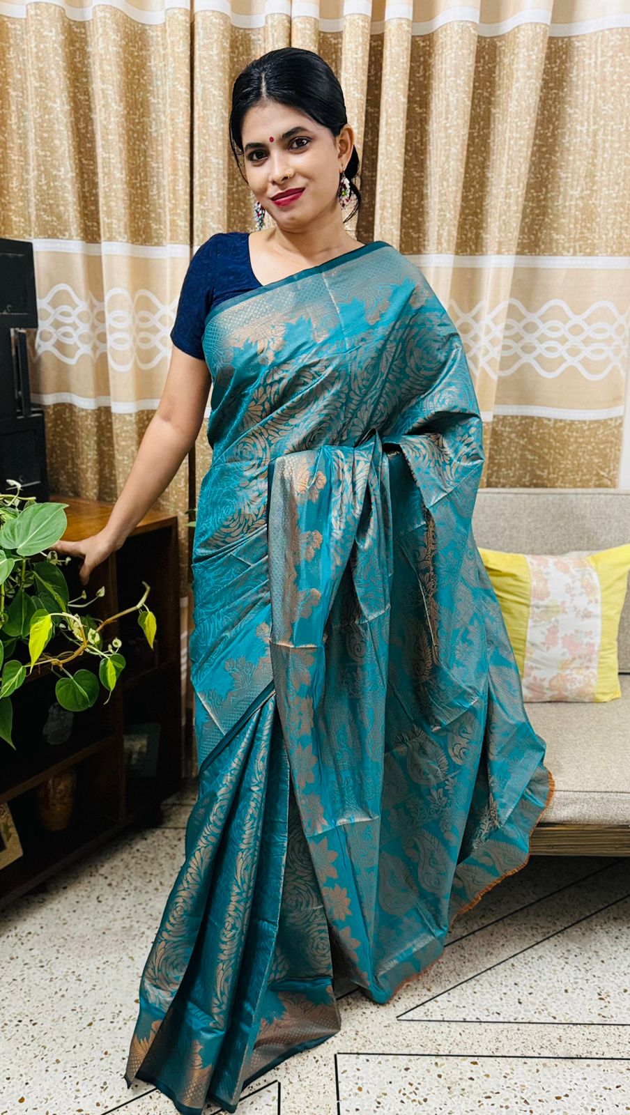 সিল্ক কাতান শাড়ি