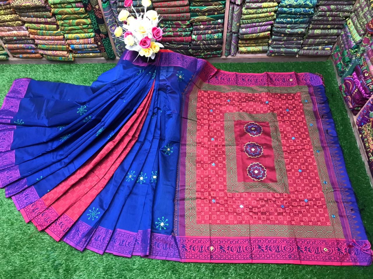 এমব্রয়ডাড়ী ধুপিয়ানসিল্ক শাড়ী