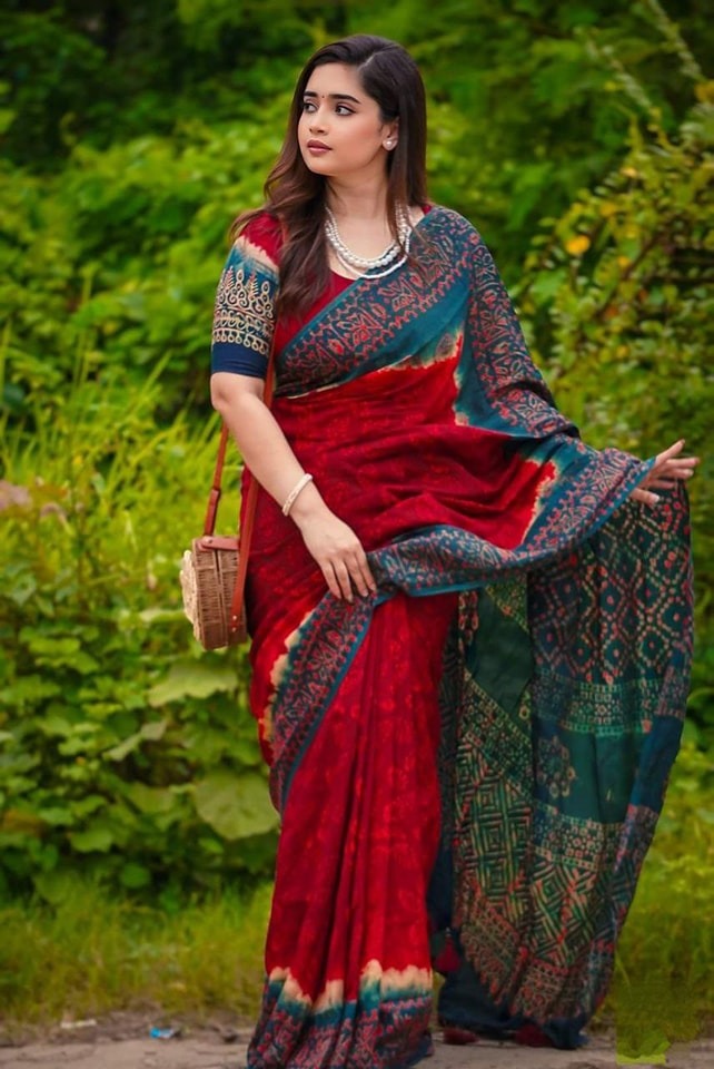 Digital Print Sharee with Blouse Piece