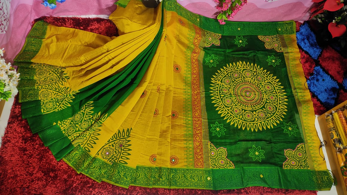 এমব্রয়ডাড়ী ধুপিয়ানসিল্ক শাড়ী
