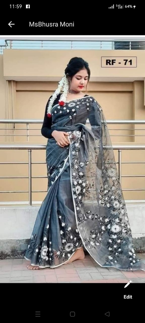 হাফসিল্ক শাড়ীতে হ্যান্ডপ্রিন্ট তুলির কাজ করা