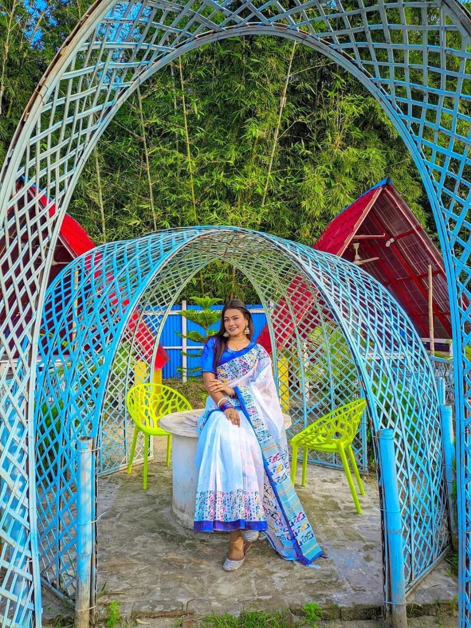 হাফ সিল্ক স্ক্রিন প্রিন্ট শাড়ি