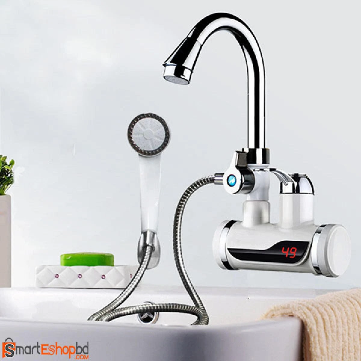 Electric instant hot water tap with hand shower