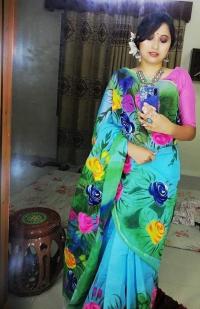 হাফসিল্ক শাড়ীতে হ্যান্ডপ্রিন্ট তুলির কাজ করা